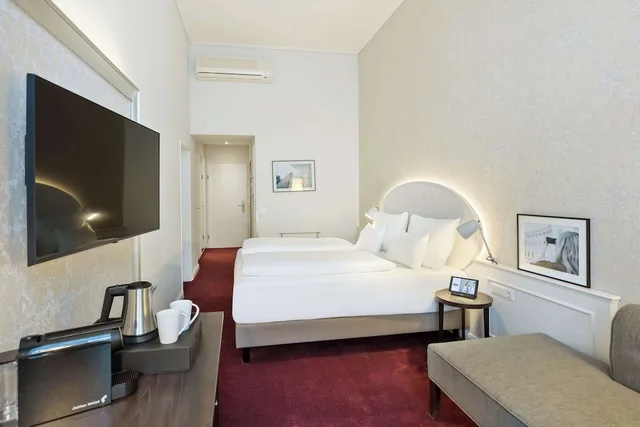 غرفة سوبيريور بسرير كينج، Hotel Rathauspark Wien - Handwritten Collection (Eroffnung 2026) 1/10