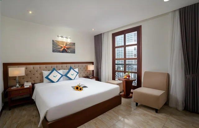 غرفة سوبيريور بسرير كوين بإطلالة على المدينة، Apus Hotel 1/3