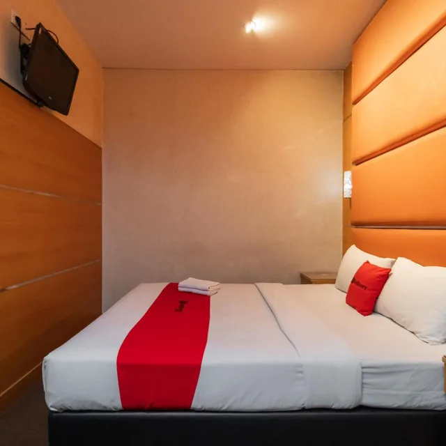 غرفة قياسية بسرير مزدوج، OYO 180 Hotel Mirah (Mirah Hotel) 1/10