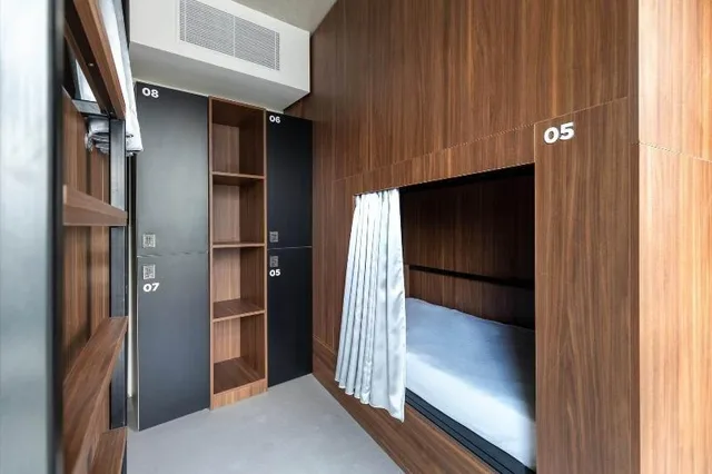 Female Dorm, 8 People, Jost Hotel Bordeaux Gare 1/1