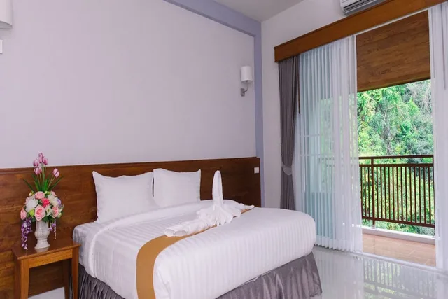 غرفة قياسية بسرير مزدوج بإطلالة على الجبل، Royal Hill Satun Hotel 1/5