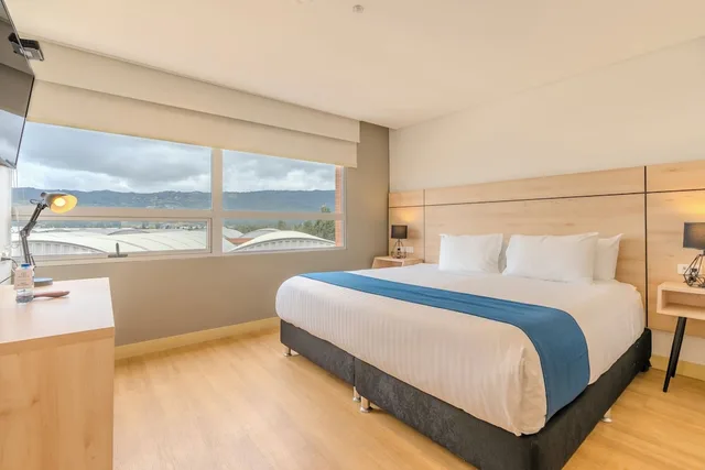 غرفة بريميوم بسرير كينج، Pop Art Hotel Y Centro De Convenciones 8/10