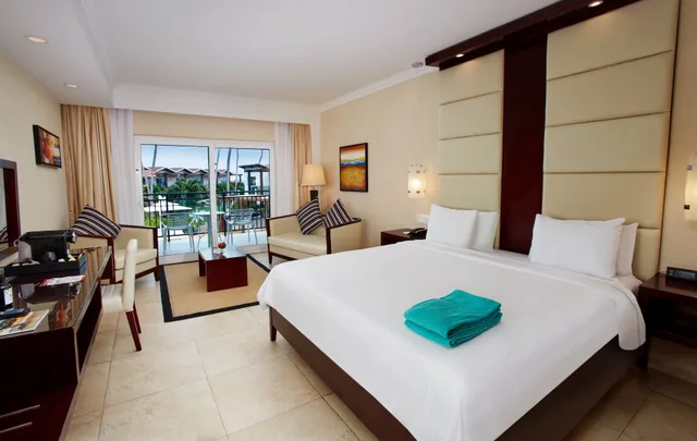 غرفة قياسية بسرير كينج بإطلالة على الحديقة، Divi Aruba All Inclusive Resort 1/9