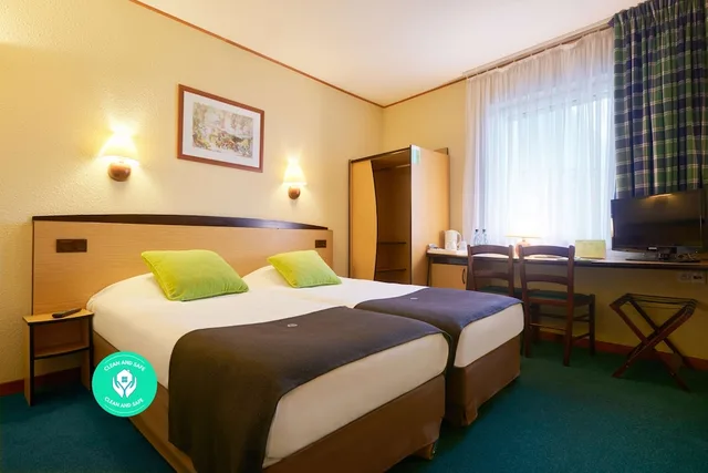 غرفة قياسية بسريرين منفصلين، Campanile Szczecin 2/4