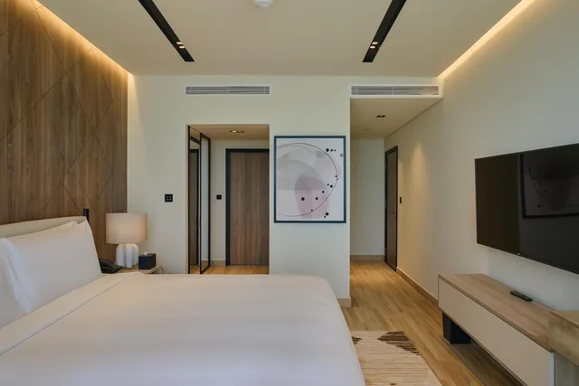 2 Bedrooms, Suite, King Bed, Opal Sea View, High Floor، The OQ hotel waterfront 1/5