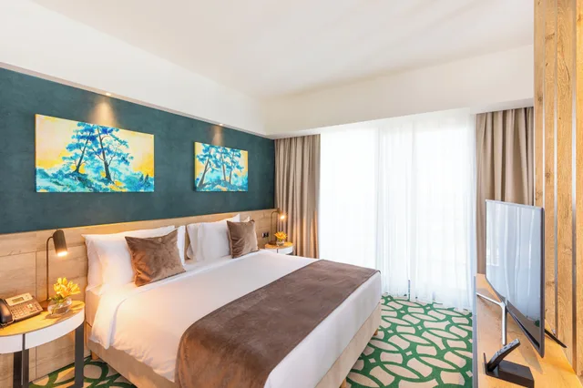 غرفة عائلية بسرير كينج بشرفة، Lankaran Springs Wellness Resort 1/3