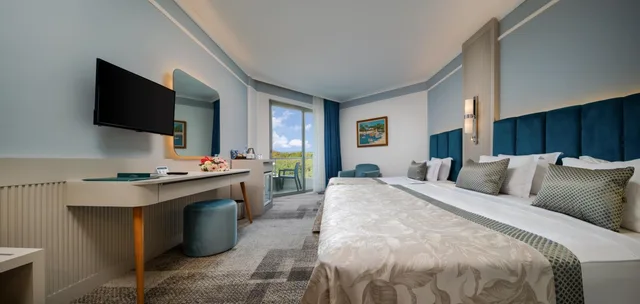 غرفة قياسية بسرير مزدوج أو سريرين منفصلين بإطلالة على الحديقة، Pine Beach Hotel 2/5