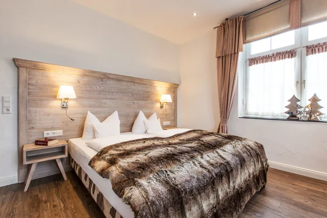 غرفة عائلية بسريرين كوين، Hotel Nuhnetal 3/6