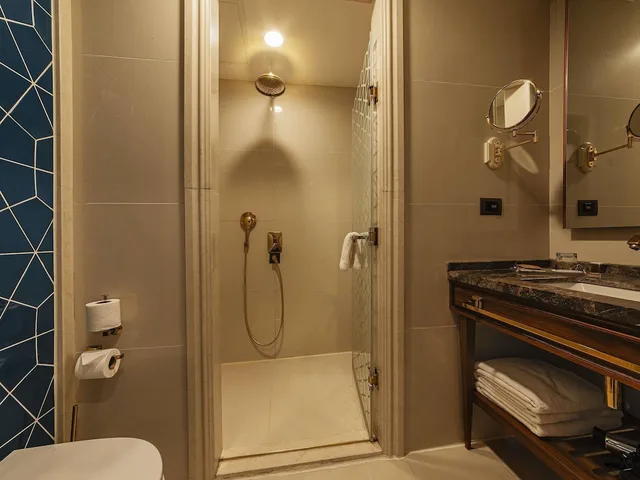 غرفة ديلوكس بسريرين منفصلين، Mercure Istanbul Sirkeci 9/10