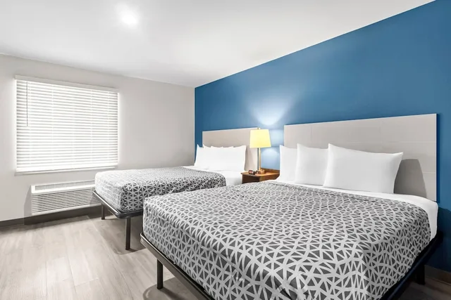 جناح بسريرين كوين، WoodSpring Suites South Houston Hobby 1/2