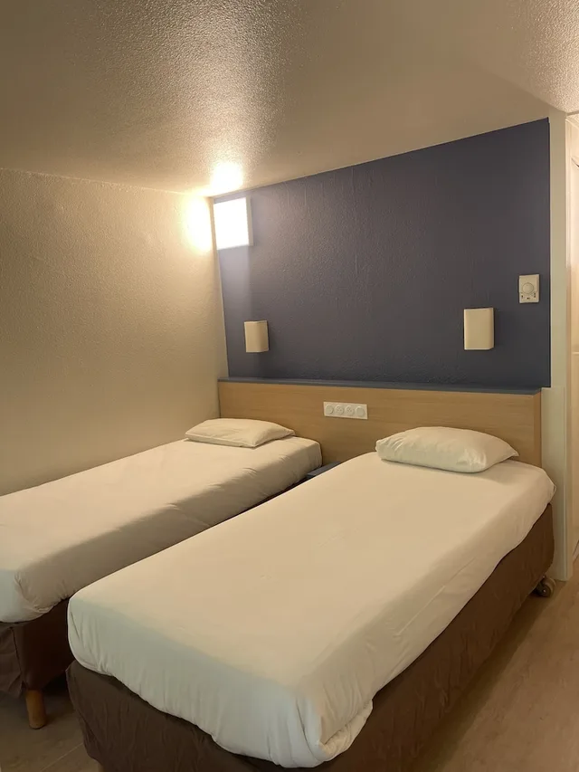 غرفة قياسية بسريرين منفصلين، Kyriad Direct Montpellier Ouest Saint Jean De Vedas 5/10