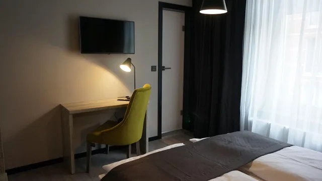 غرفة ثلاثية، Urban Home Hotel 4/6