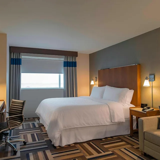 جناح جونيور بغرفة نوم واحدة، FOUR POINTS BY SHERATON MIDLAND 1/4
