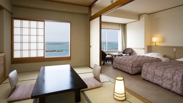 Japanese Western, Sea Side، Kaike Grand Hotel Tensui 1/1