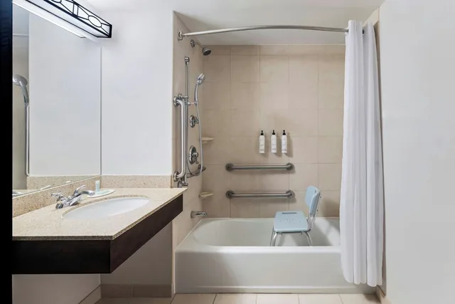غرفة بسرير كينج مع أريكة، Fairfield Inn Suites Denver Aurora Parker 6/8