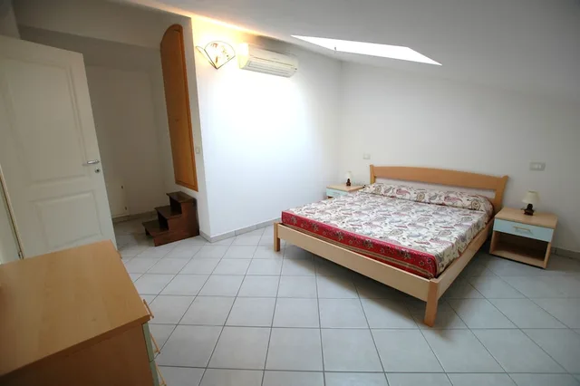 3 Bedrooms, Apartment, 2 Double and Twin Beds, Sofa، I Pungenti 1/10