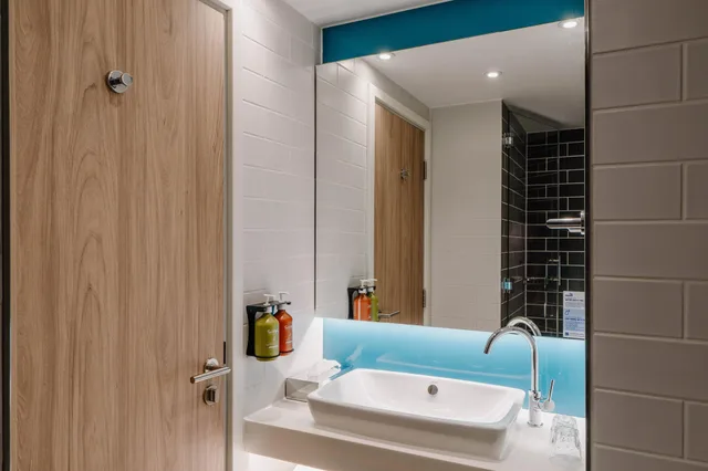 غرفة بسرير كوين، Holiday Inn Express Liverpool Central an IHG Hotel 9/10