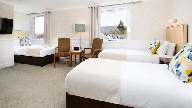 غرفة عائلية كبيرة بسرير مزدوج وسريرين منفصلين، Scotlands Spa Hotel 7/10