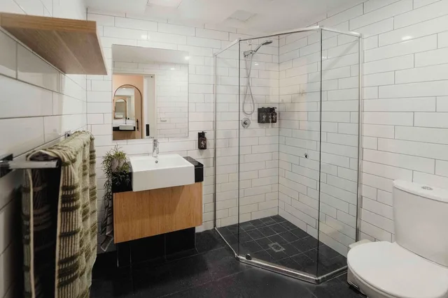 Private, Queen Bed، Drifter Byron Bay 4/5