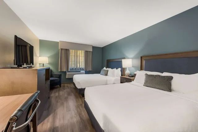 غرفة بسريرين كوين، SureStay Plus Hotel by Best Western Highland Poughkeepsie 2/4