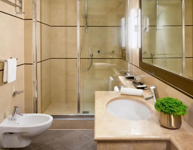 غرفة سوبيريور بسرير كينج، Starhotels Tourist 6/7