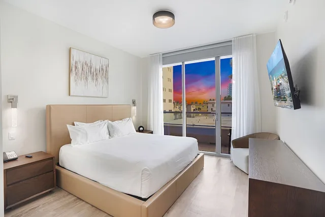 شقة فاخرة بغرفتي نوم، CH Luxury Condos & Studios On The Beach 1/3