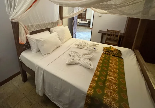غرفة قياسية بسرير كوين بغرفتي نوم، Princess Salme Inn 1/8