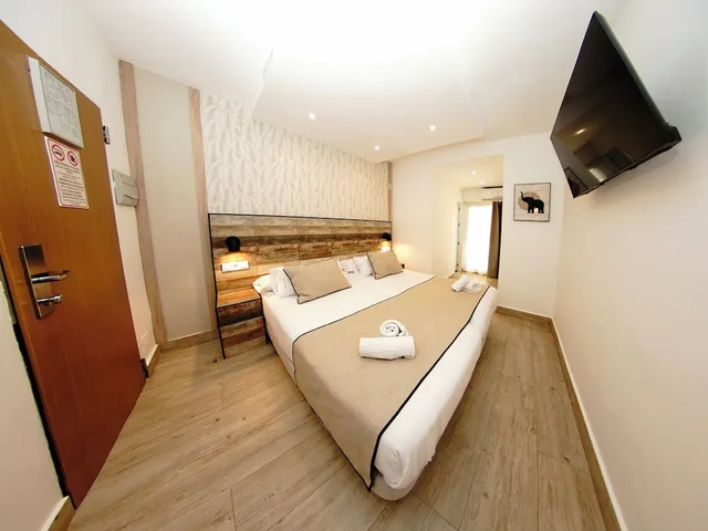 غرفة كومفورت بسرير مزدوج بشرفة، Hotel Zen Airport 4/10