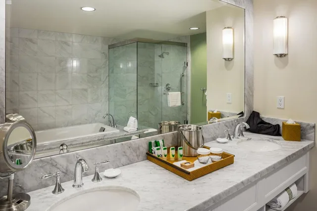 جناح بإطلالة على البحر بغرفة نوم واحدة، Santa Barbara Inn 1/1