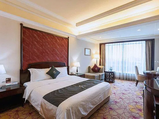 غرفة سوبيريور بسرير كوين، Royal Marina Plaza 1/3