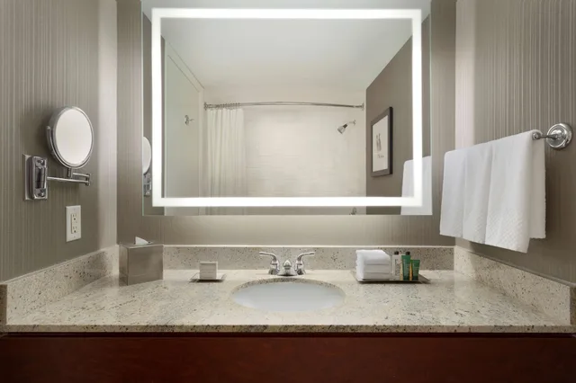 جناح بسريرين كينج بغرفتي نوم، Hilton Vancouver Airport 5/5