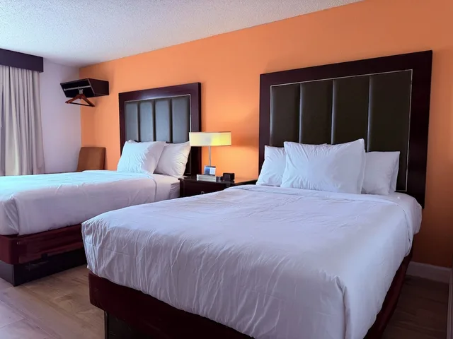 غرفة قياسية بسريرين مزدوجين، Motel6 Albert Lea, MN 2/10