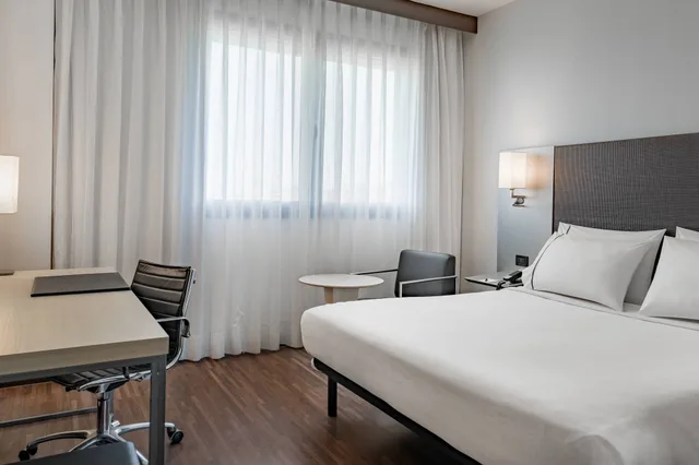 غرفة قياسية بسرير كوين، Ac Hotel Firenze By Marriott 5/10
