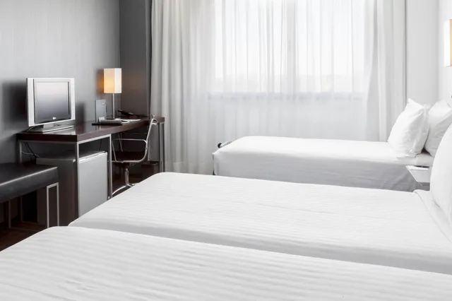 غرفة قياسية بثلاثة أسرّة، Ac Hotel Porto 2/3