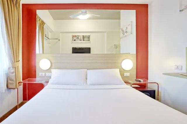 غرفة بسرير كوين، Red Planet Cebu 6/10