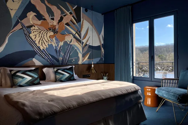 Prestige, Queen Bed, Les Etangs De Corot 1/3