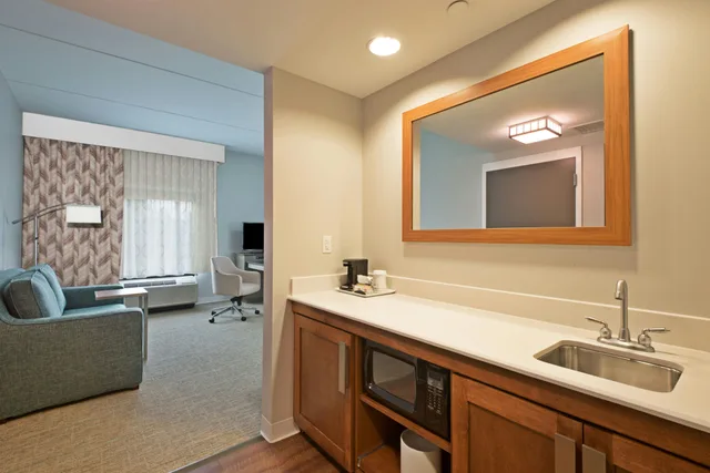استوديو بسرير كينج، Hampton Inn & Suites North Huntingdon-Irwin 4/4