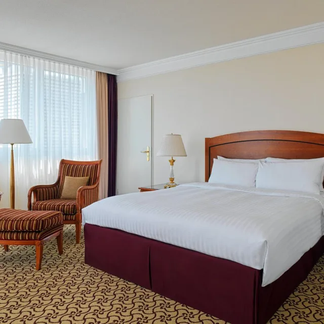 غرفة تنفيذية بسرير مزدوج مع دخول الصالة، Leipzig Marriott Hotel 3/6
