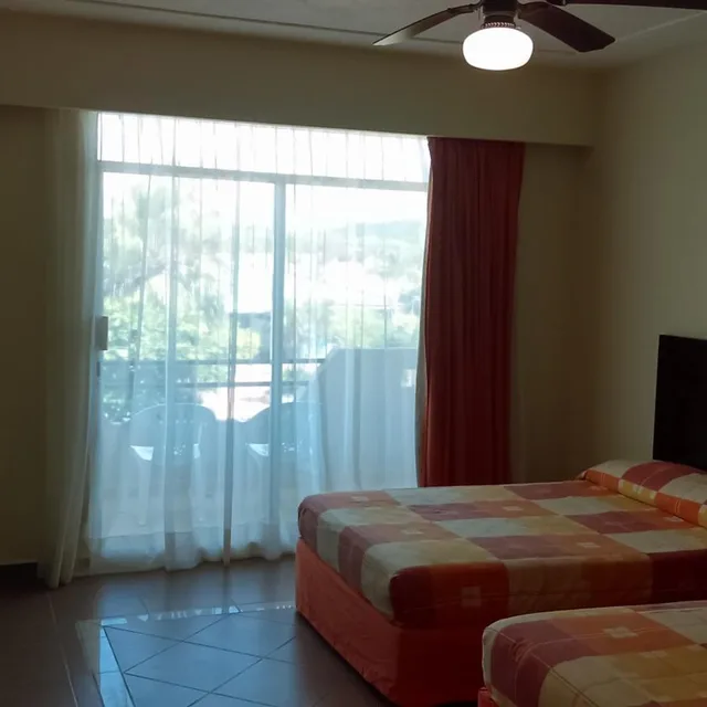 غرفة بسرير مزدوج بإطلالة على الجبل، Bogavante Barra De Navidad 2/10