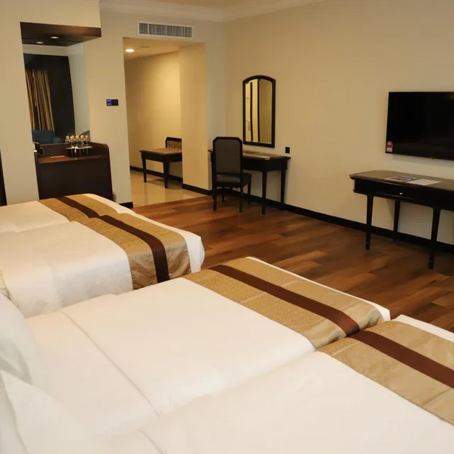 Deluxe, Quadruple, Single Bed, Grand Darul Makmur Hotel Kuantan 10/10
