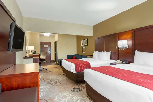 جناح بسريرين كوين مع أريكة، Holiday Inn Express & Suites Southfield - Detroit 1/6