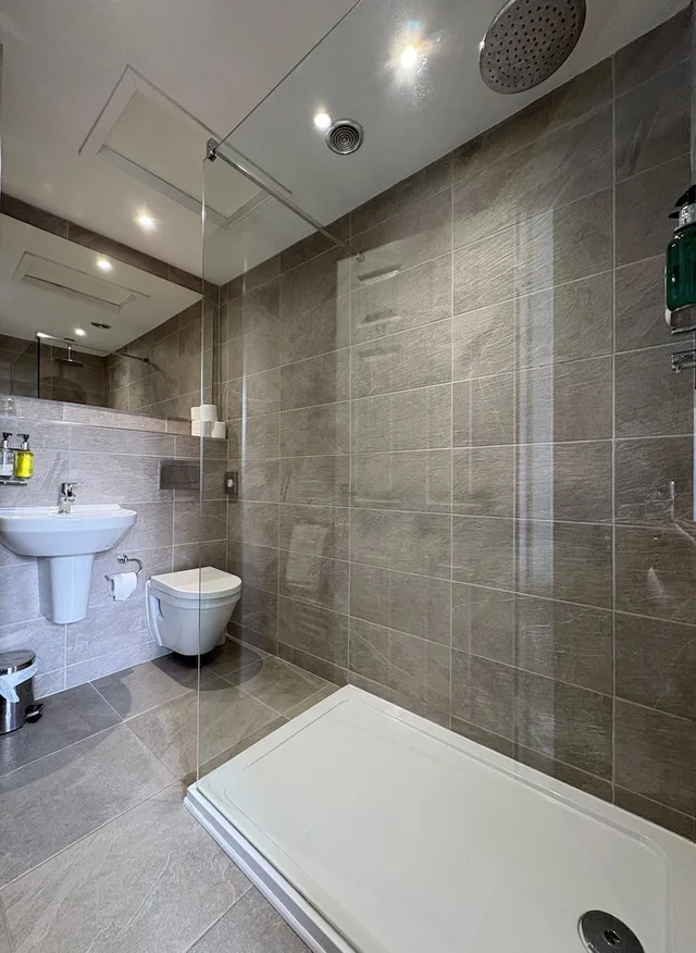 غرفة قياسية بسرير مزدوج، Hedley House Hotel 6/6