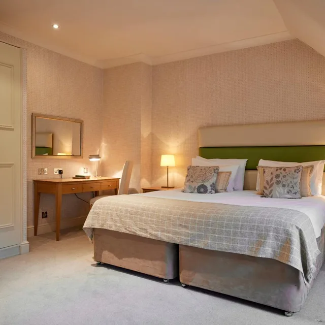 غرفة مفردة بسرير مزدوج، Donnington Valley Hotel and Spa 2/6