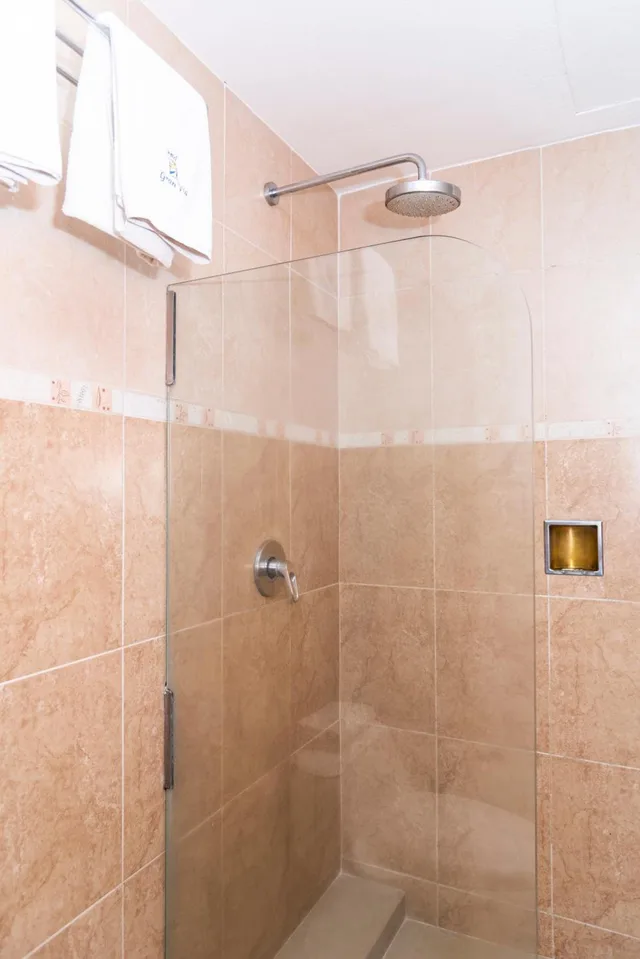 غرفة بسريرين مزدوجين، Hotel Gran Via 6/8