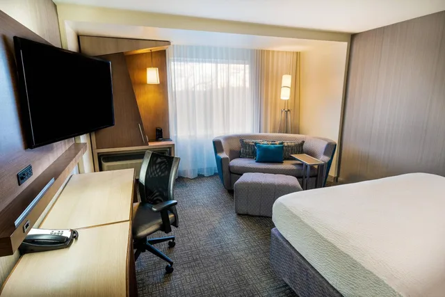 Wellness, King Bed, Accessible، Courtyard Largo Medical Center Drive 2/8