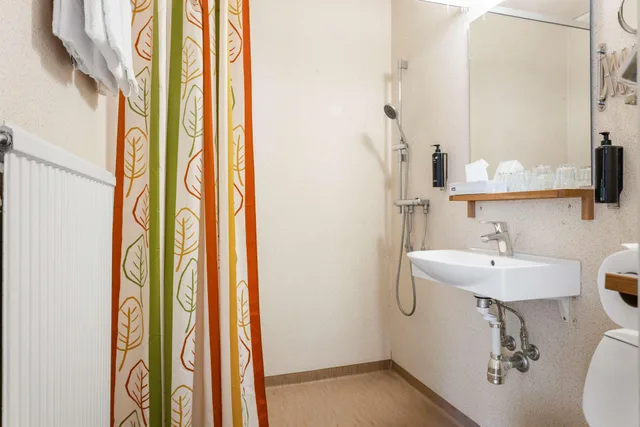 جناح جونيور بسرير كينج وسرير بطابقين، Hotell Frykenstrand Sure Hotel Collection By Best Western 6/7