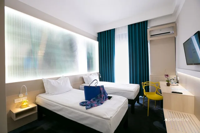 غرفة قياسية بسريرين منفصلين، Ibis Styles Dunarea Galati 6/10
