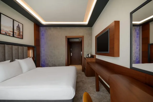 غرفة قياسية بسرير كوين، TRYP by Wyndham Istanbul Maltepe 1/6