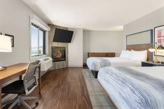 غرفة بسريرين كوين، Americinn By Wyndham Rapid City 2/10