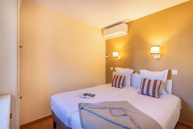1 Bedroom, Apartment, Twin Beds, Sofa, Balcony or Terrace, PIERRE AND VACANCES VILLAGE CLUB PONT ROYAL EN PROVENCE 6/13